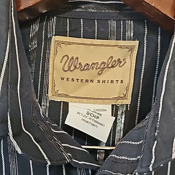 Wrangler Western Shirt size small - Picture 3 of 8